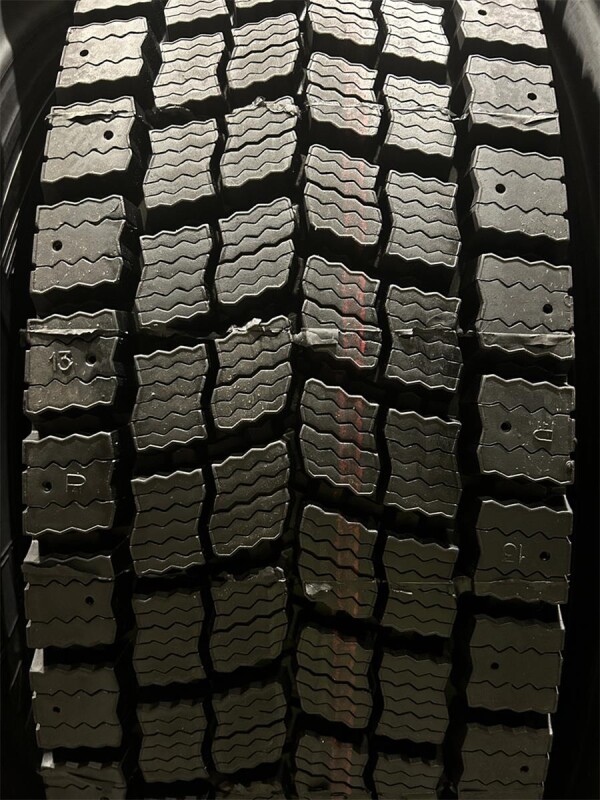 шина для грузовика восстановленные  315/80R22,5 Malatesta Hot восстановленные Winter Drive 3PMSF Drive WINTER