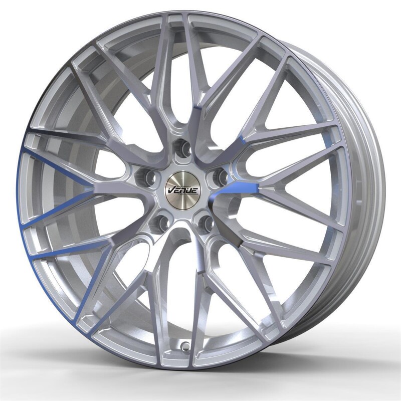 Литой диск Venue Foxy Silver Polished 8.5x18" 5x114 ET35 центральное отверстие 73.1