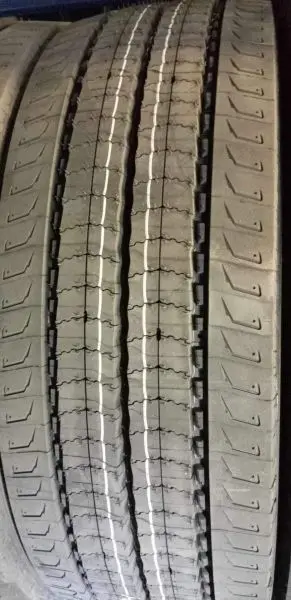 veoki esisilla rehv x multi energy z 295/80r22.5 154/150 l