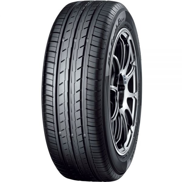легковой авто. Летняя шина 205/60 R16 YOKOHAMA BluEarth ES32 92H