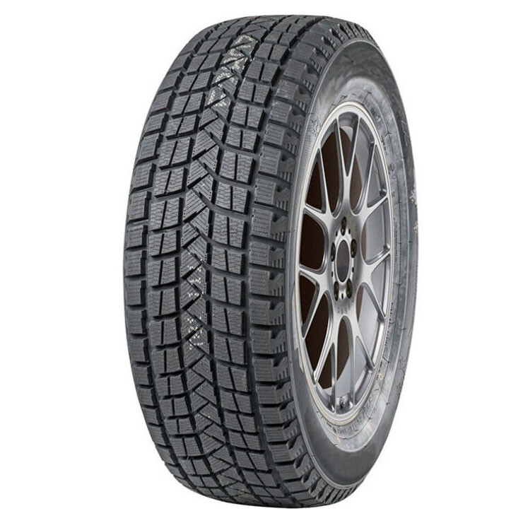 Sõiduauto lamellrehv 235/70RR16 FIREMAX FM806 106T Asümmeetriline turvise disain tagab ühtlase turvise kulumise ja suurepärase haarduvuse nii kuival kui märjal teel. Avatud põiksoone disain parandab lörtsi ja lume eemaldamist. Tugevdatud plokid parandavad oluliselt veojõudu märjal teel ja võimsat haardumist jää- ja lumepinnal. Mitmesuunalised suure tihedusega lamellid suurendavad haarduvust lumel 