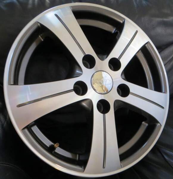 Литой диск 20x9,5 5x120 ET40 центральное отверстие 74,1